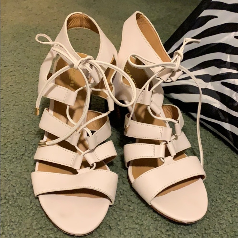 Coach heels - Picture 2 of 4